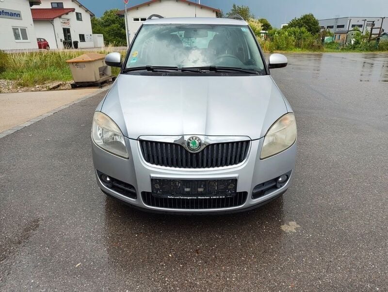 Silber Gebraucht 2010 Skoda Fabia Ambiente Kombi | 2.700 € (Superpreis) - Bild 1/4