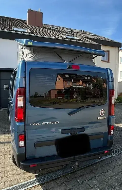 Gebraucht Fiat Talento 197 PS (144 kW) 2018 Blau Van / Kleinbus