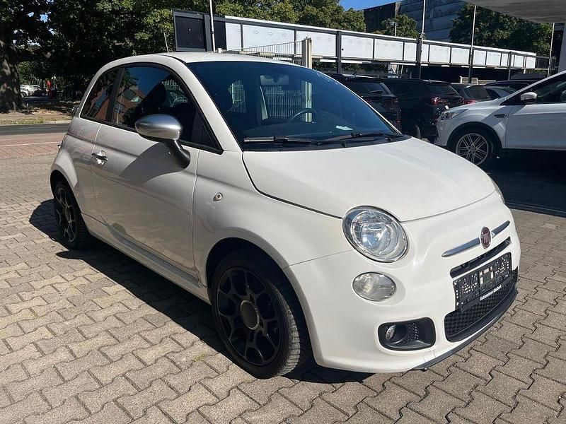 Weiß Gebraucht 2015 Fiat 500S S Kleinwagen | 8.490 € (Fairer Preis) - Bild 1/4