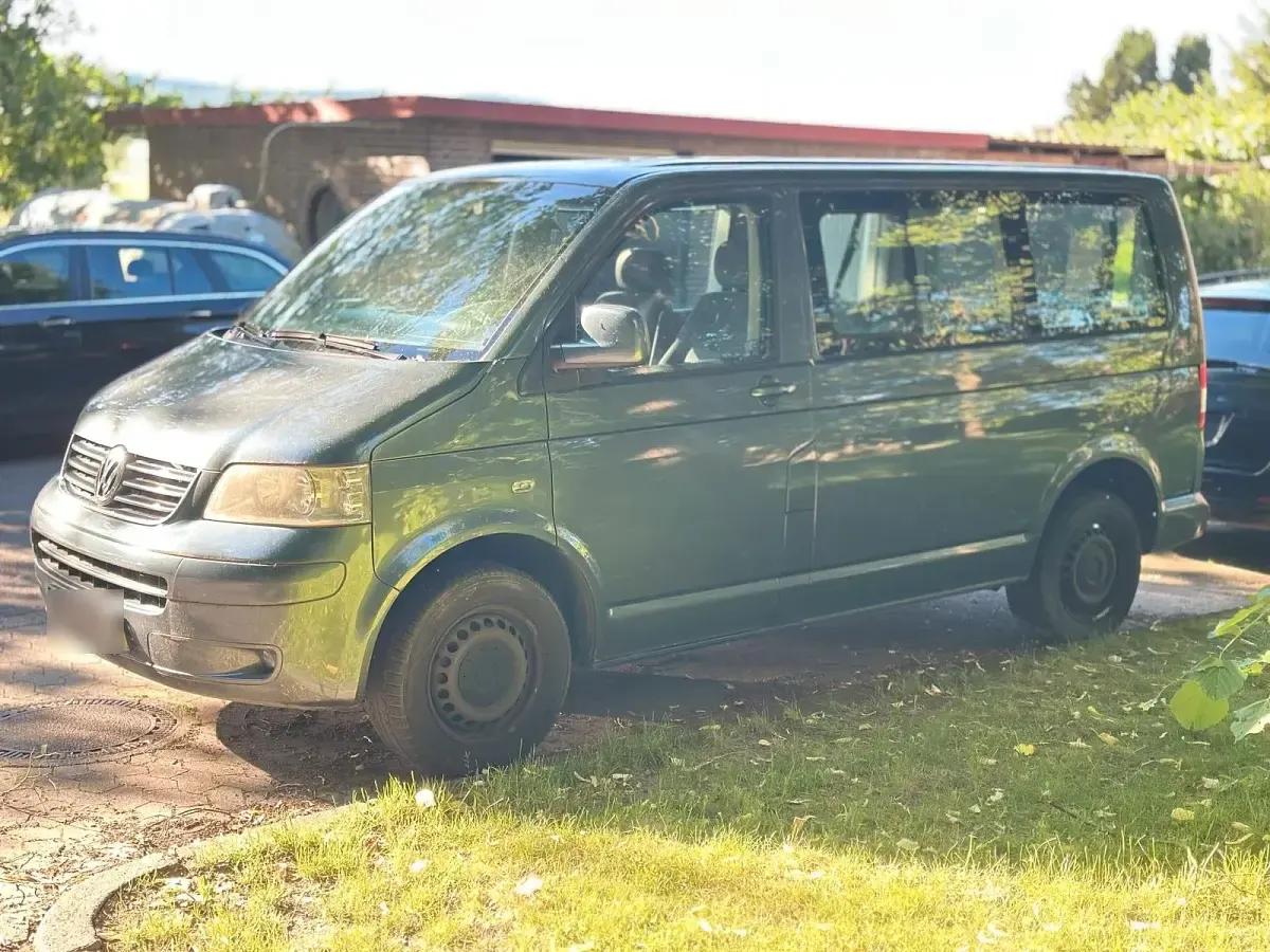 Gebraucht VW Caravelle 131 PS (96 kW) 2006 Grau Van
