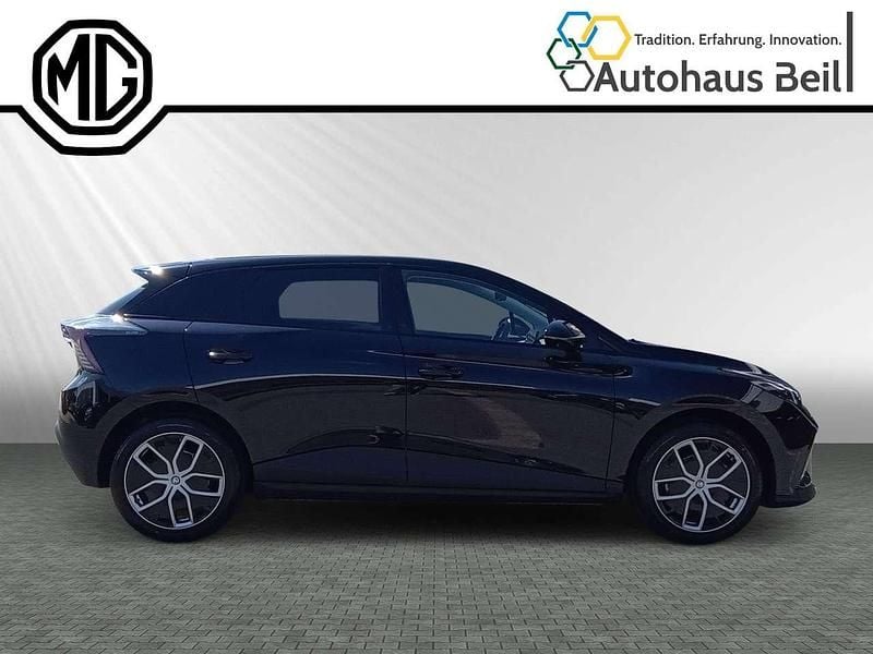 Gebraucht MG MG4 EV 150 kW (204 PS) 2025 Pebble black Kleinwagen