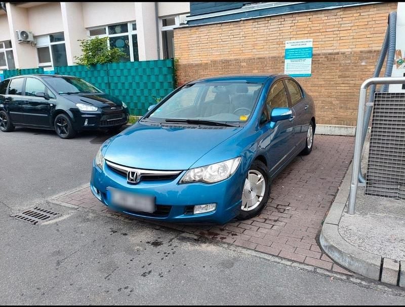 Blau Gebraucht 2006 Honda Civic Hybrid Limousine | 5.900 € (Fairer Preis) - Bild 1/4