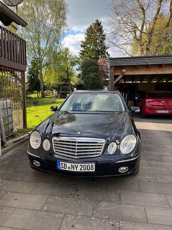 Second-hand Mercedes E280 Elegance 190 CP (139 kW) 2006 Albastru Berlinǎ
