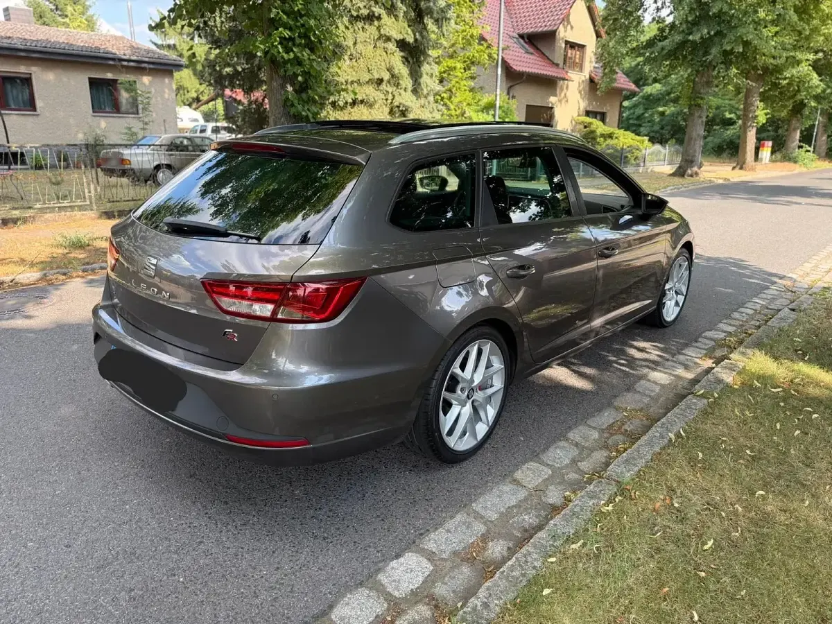 Gebraucht Seat Leon FR 184 PS (135 kW) 2015 Braun Kombi