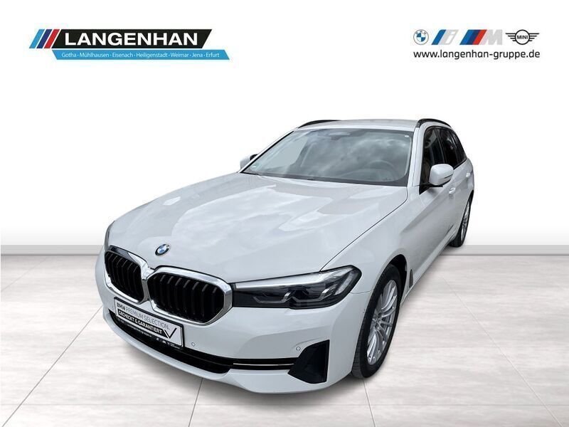 Weiß Gebraucht 2022 BMW 520 Kombi | 32.948 € (Etwas zu teuer) - Bild 1/4