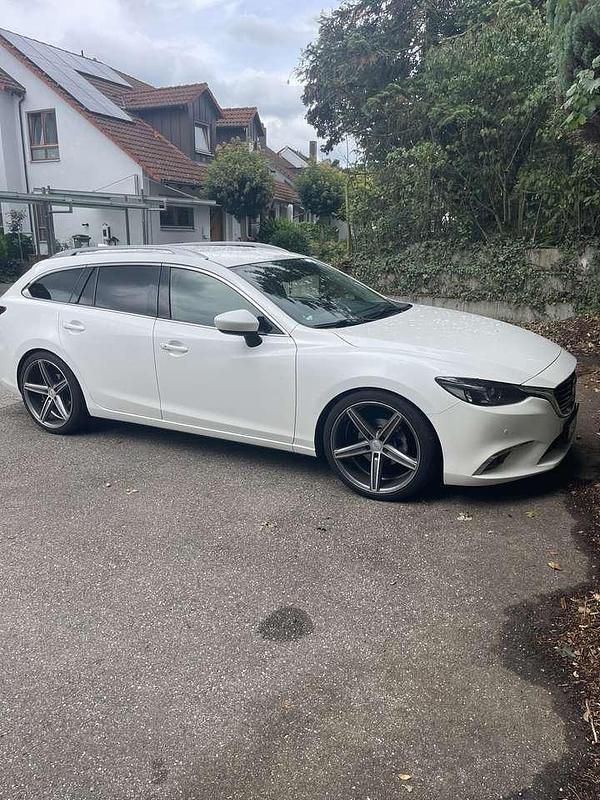 Weiß Gebraucht 2016 Mazda 6 Sports-Line Kombi | 11.750 € (Teuer) - Bild 1/4