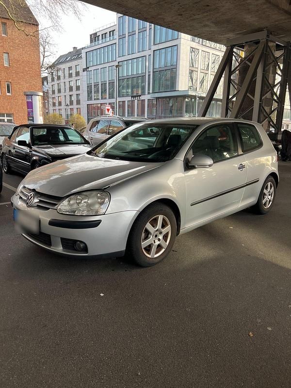 Gebraucht VW Golf Edition 122 PS (89 kW) 2008 Silber Coupé
