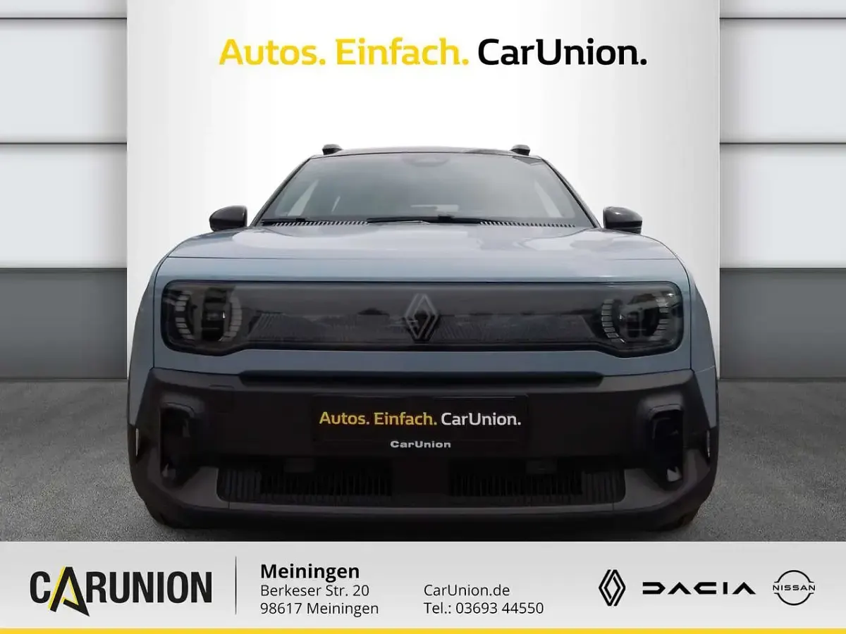 Gebraucht Renault 4 E-Tech Komfort 77 kW (106 PS) 2025 Kumulusblau, black pearlschw SUV