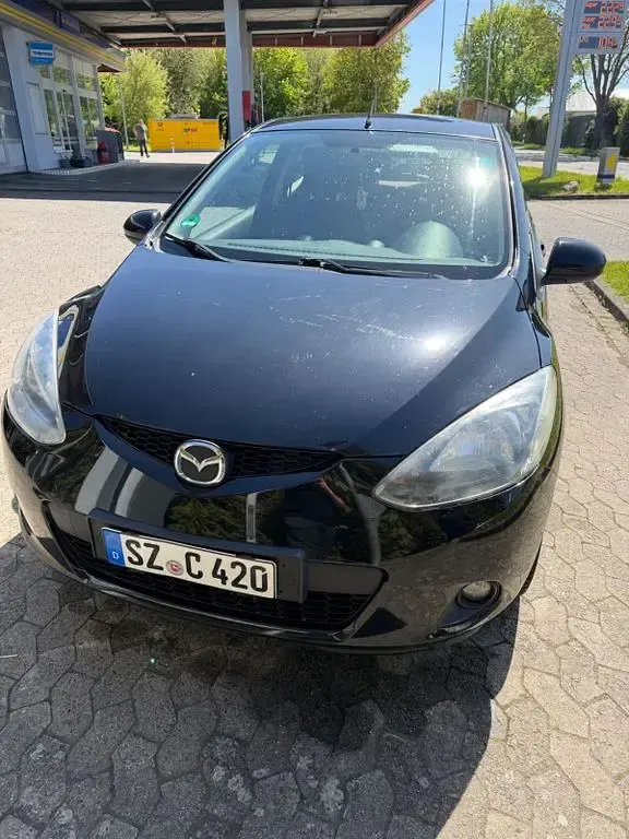 Usata Mazda 2 75 CV (55 kW) 2010 Nero Utilitaria