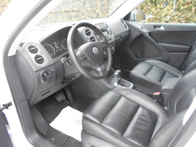 Gebraucht VW Tiguan Sport 170 PS (125 kW) 2010 Weiß metallic SUV