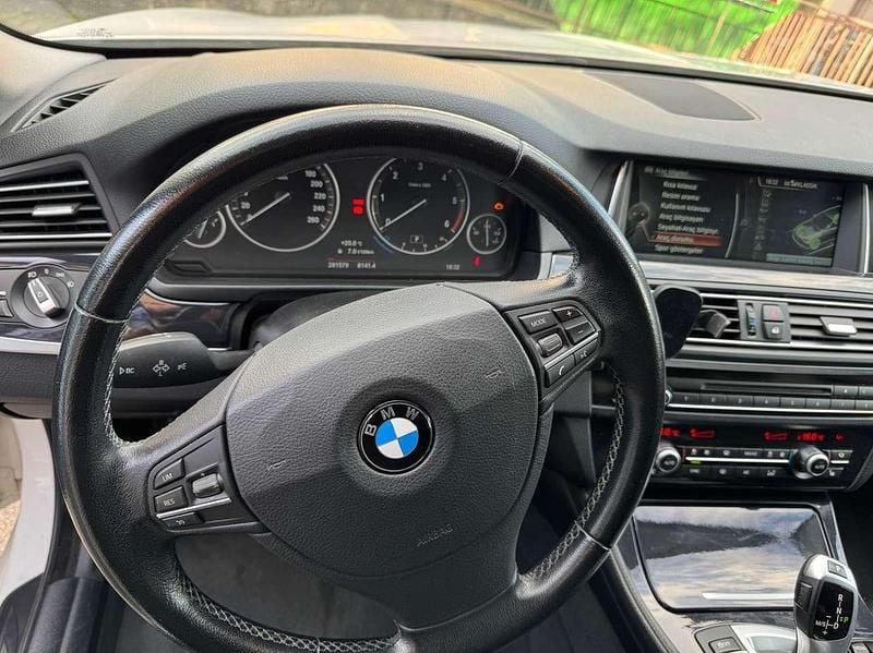 Weiß Gebraucht 2015 BMW 520 Kombi | 9.900 € (Guter Preis) - Bild 1/4