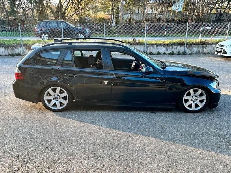 Second-hand BMW 320 Performance 163 CP (119 kW) 2006 Negru Break