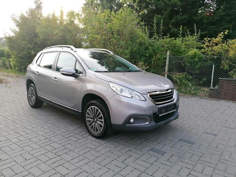 Grau Gebraucht 2016 Peugeot 2008 SUV | 7.250 € (Superpreis) - Bild 1/4