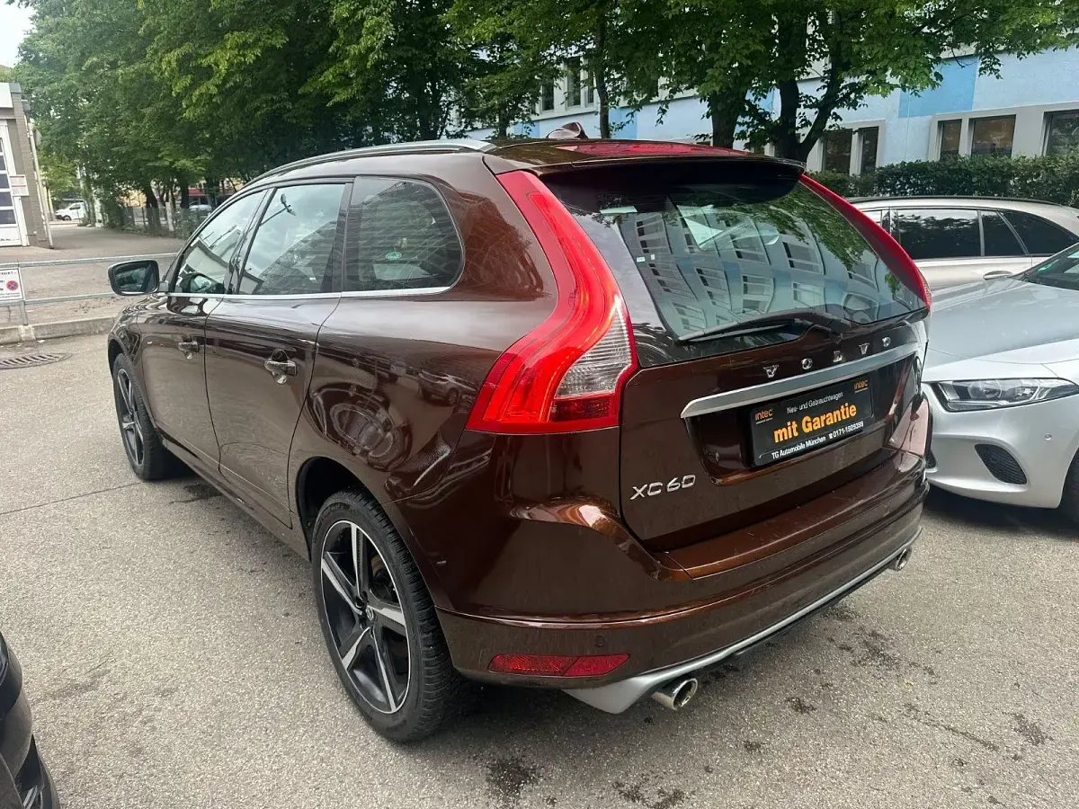 Gebraucht Volvo XC60 220 PS (161 kW) 2015 Braun SUV