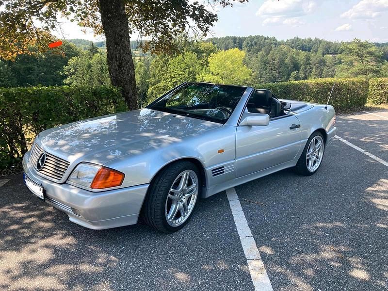 Silber Gebraucht 1991 Mercedes 300 Cabrio | 23.900 € - Bild 1/4