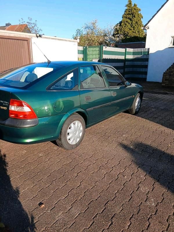 Gebraucht Opel Vectra 101 PS (74 kW) 2007 Grün Limousine