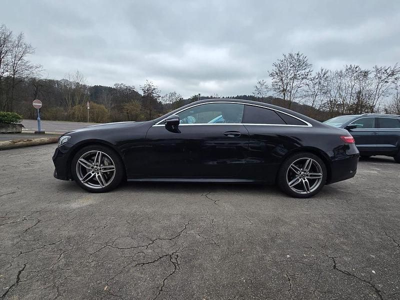 Gebraucht Mercedes E300 AMG line 245 PS (180 kW) 2017 Schwarz Coupé