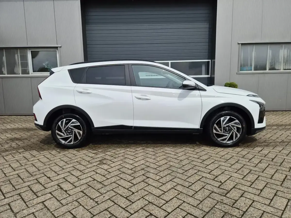 Neu Hyundai Bayon Trend 90 PS (66 kW) 2026 Atlas white SUV