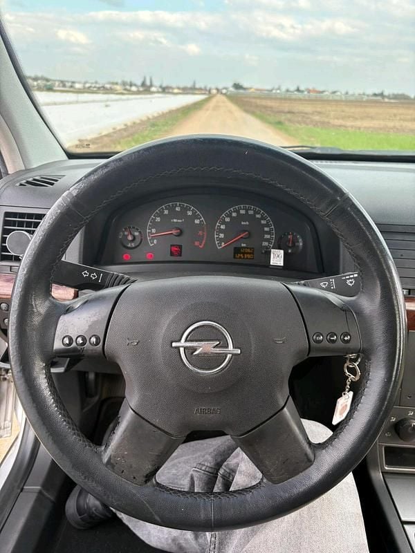 Gebraucht Opel Vectra 122 PS (89 kW) 2002 Silber Limousine