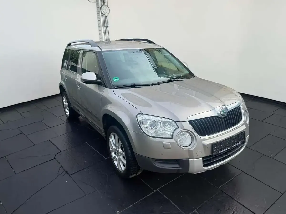 Gebraucht Skoda Yeti Plus Edition 105 PS (77 kW) 2013 Beige SUV