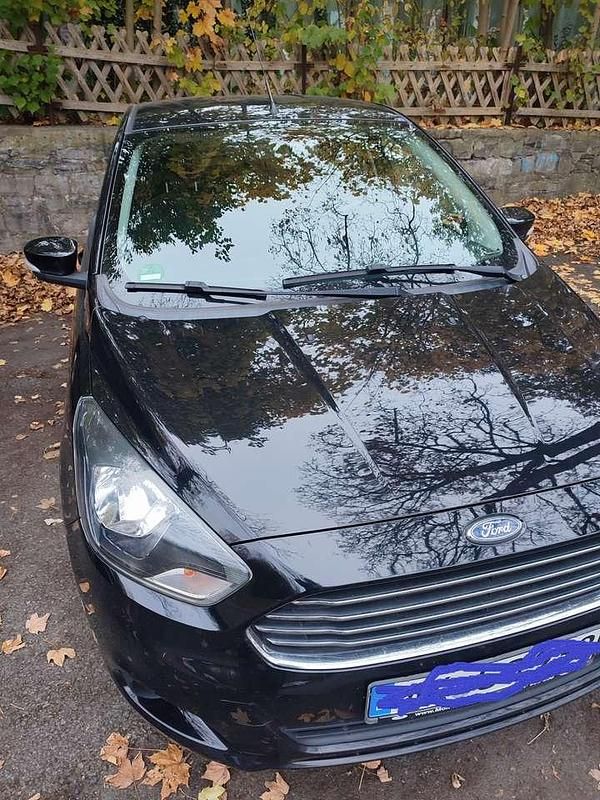 Gebraucht Ford Ka Cool & Sound Edition 86 PS (63 kW) 2017 Schwarz Limousine