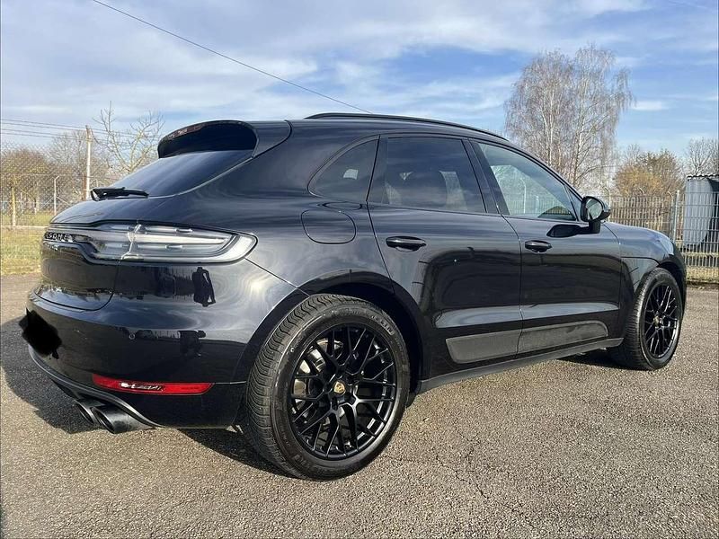 Gebraucht Porsche Macan Basis 245 PS (180 kW) 2021 Schwarz SUV