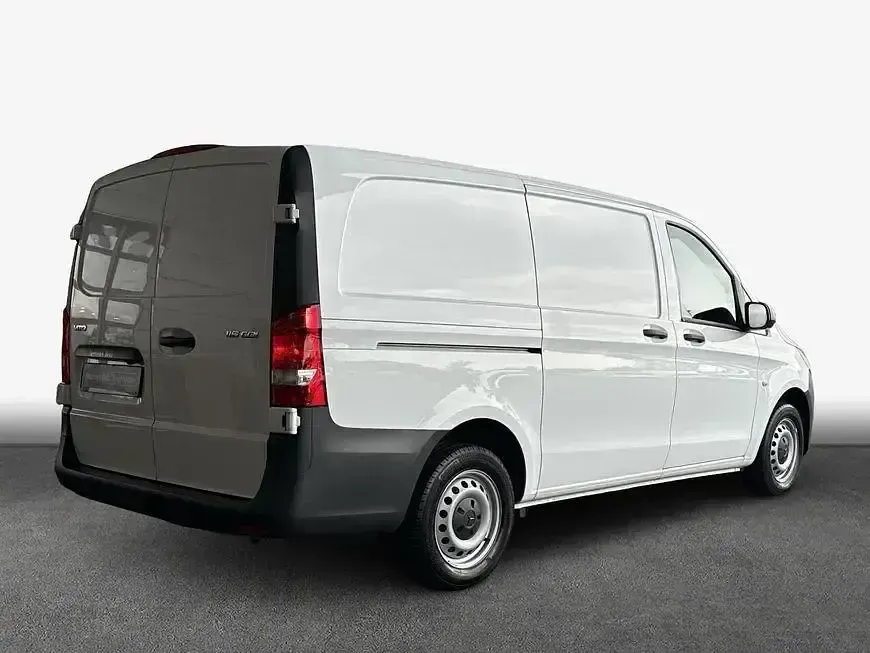 Gebraucht Mercedes Vito 163 PS (119 kW) 2024 Weiß Van