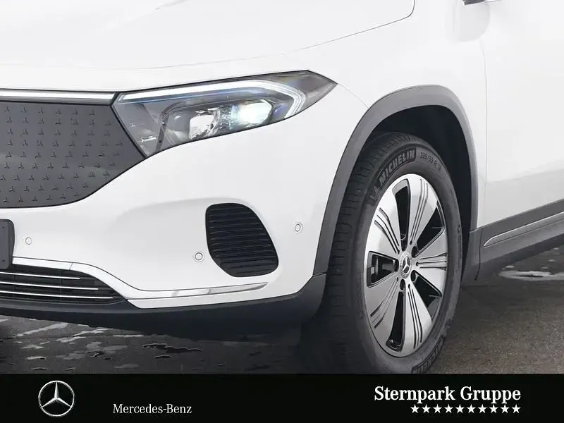 Gebraucht Mercedes EQA250+ Progressive 150 kW (204 PS) 2025 Weiß SUV