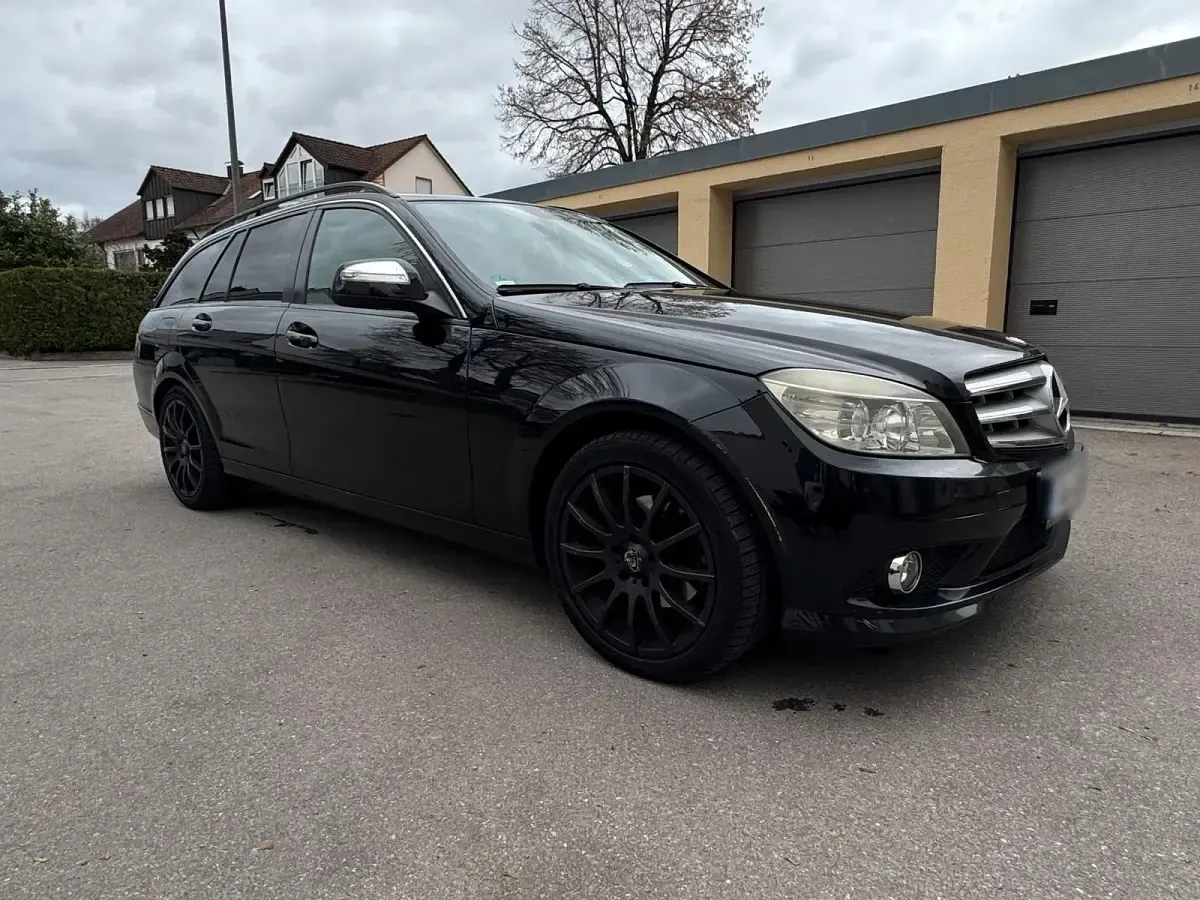 Gebraucht Mercedes C220 170 PS (125 kW) 2008 Schwarz Kombi