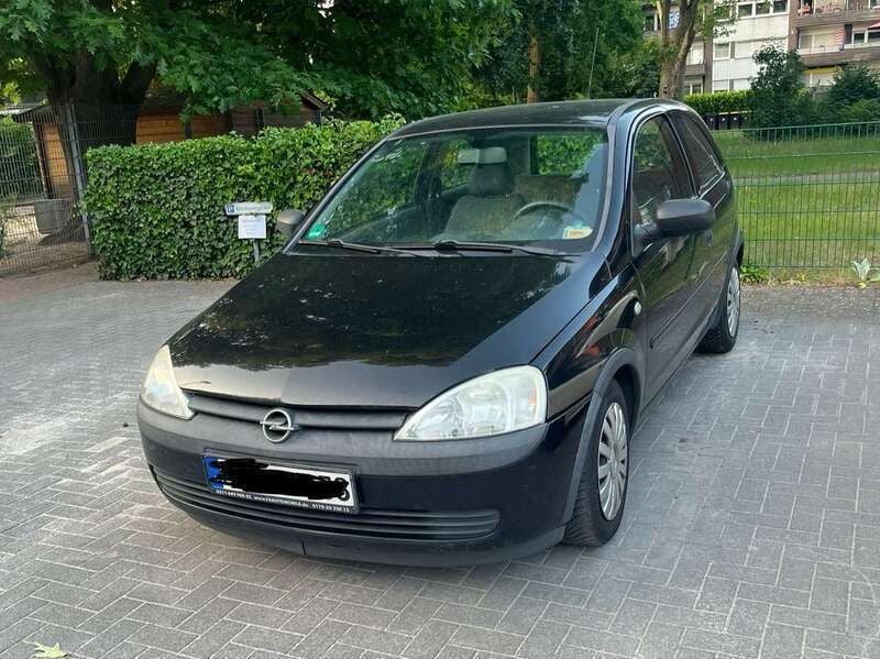 Schwarz Gebraucht 2002 Opel Corsa Limousine | 990 € (Guter Preis) - Bild 1/4