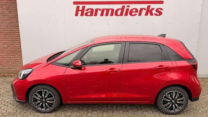 Neu Honda Jazz Advance 107 PS (78 kW) 2026 Premium crystal red metallic Kleinwagen