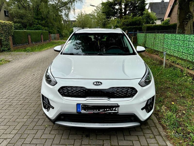 Weiß Gebraucht 2020 Kia Niro 2 SUV | 18.500 € (Superpreis) - Bild 1/4