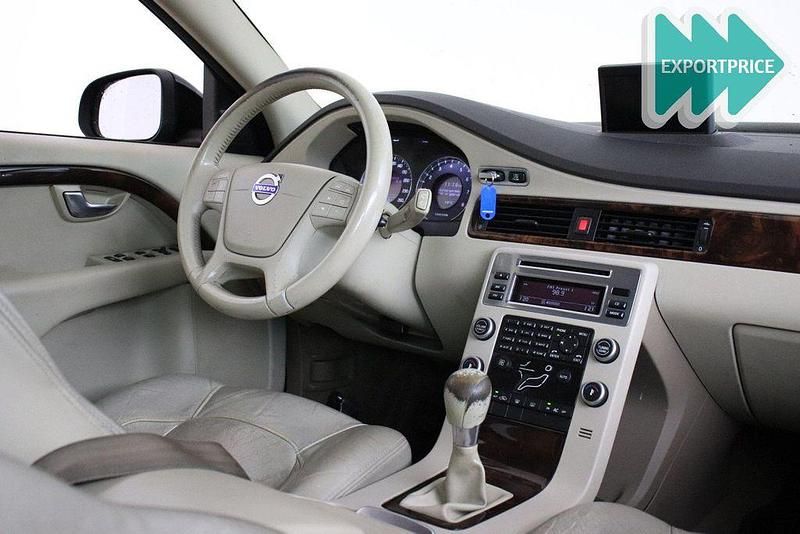 Gebraucht Volvo V70 Kinetic 203 PS (149 kW) 2010 Schwarz Kombi