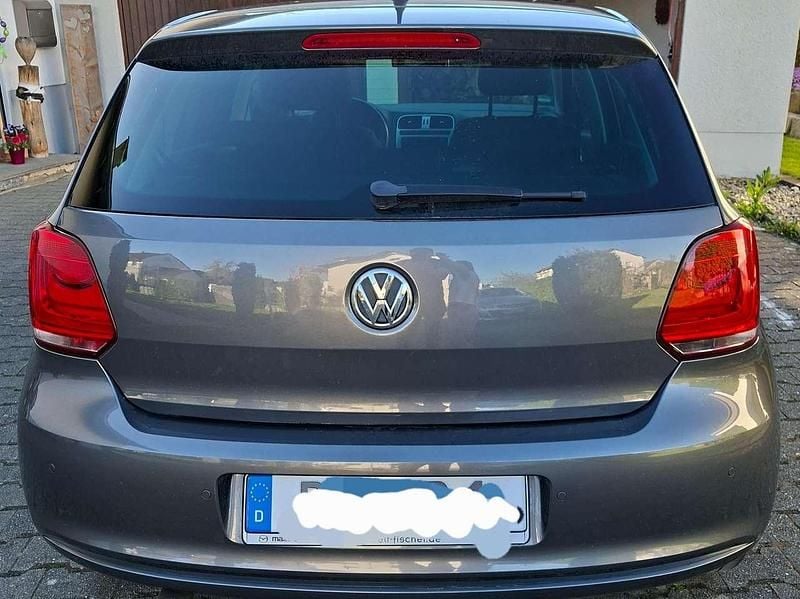 Usado VW Polo Match 90 HP (66 kW) 2012 Cinzento Citadino