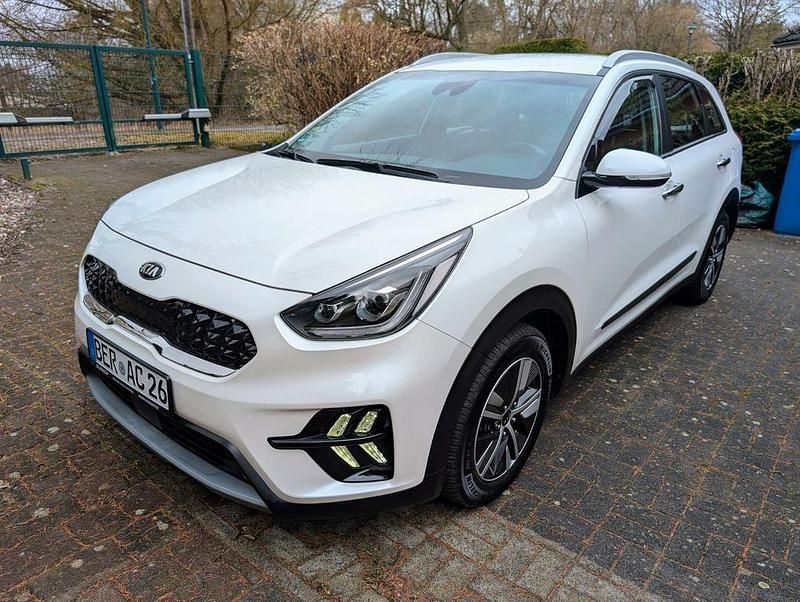 Gebraucht Kia Niro Vision 141 PS (103 kW) 2021 Weiß SUV