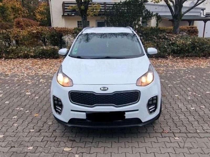 Weiß Gebraucht 2018 Kia Sportage DREAM-TEAM Edition SUV | 14.000 € (Guter Preis) - Bild 1/4