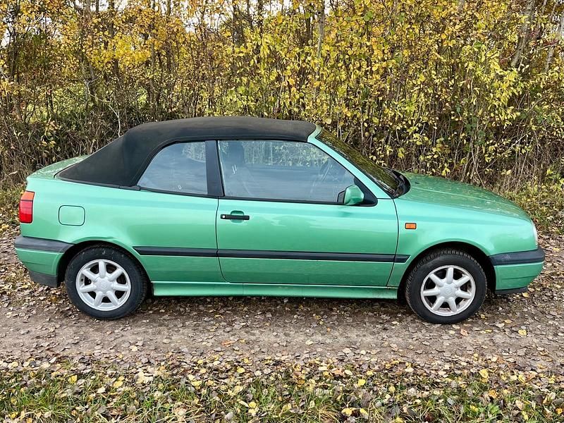 Gebraucht VW Golf Cabriolet 89 PS (65 kW) 1995 Grün Cabrio