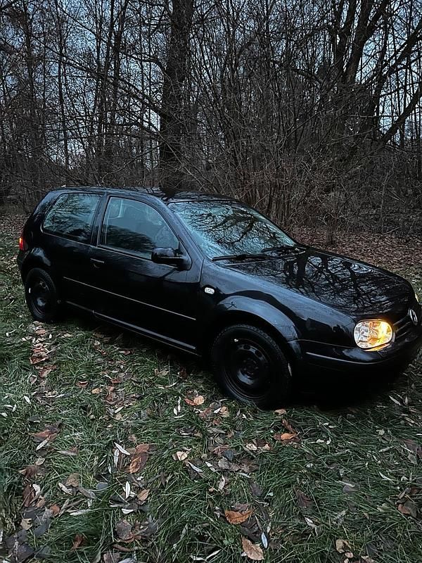 Gebraucht VW Golf IV 75 PS (55 kW) 2001 Schwarz Limousine