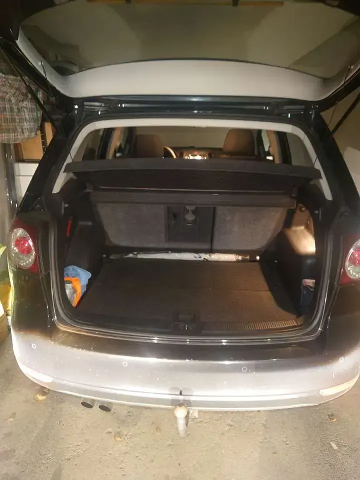 Gebraucht VW Golf Plus Cross 110 PS (80 kW) 2009 Schwarz Kombi