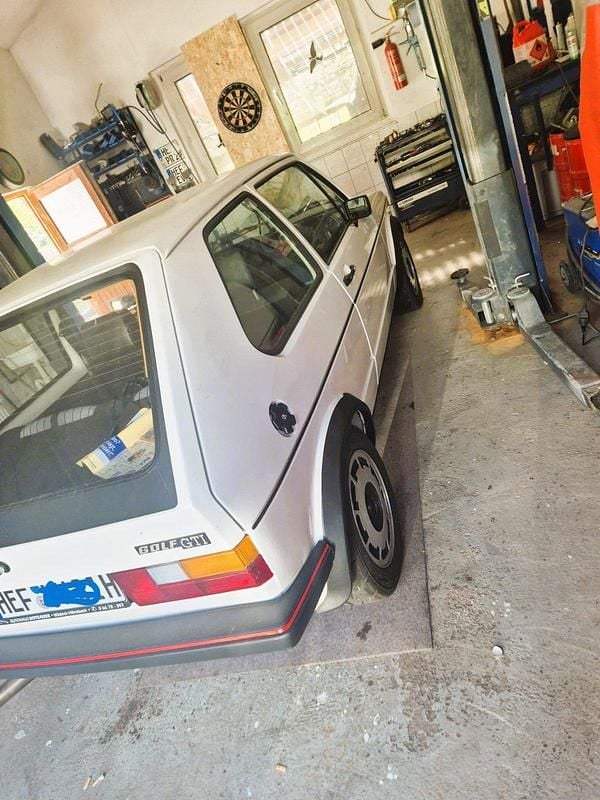 Gebraucht VW Golf I GTI 150 PS (110 kW) 1982 Weiß Kleinwagen