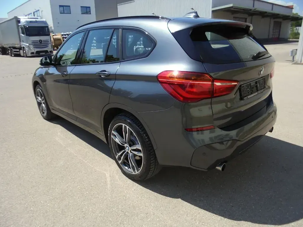 Gebraucht BMW X1 M Sport 192 PS (141 kW) 2017 Grau SUV