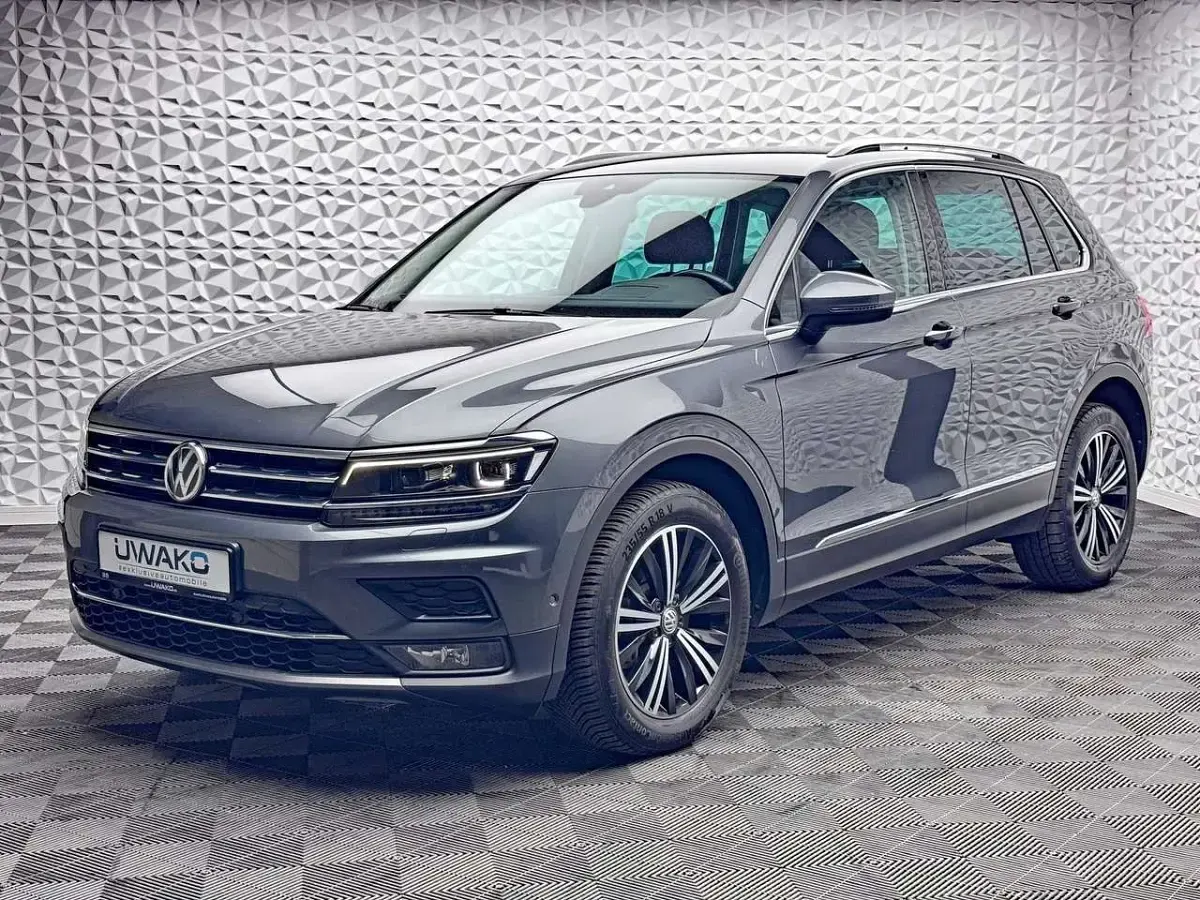 Gebraucht VW Tiguan Highline 190 PS (139 kW) 2019 Indiumgrau metallic SUV