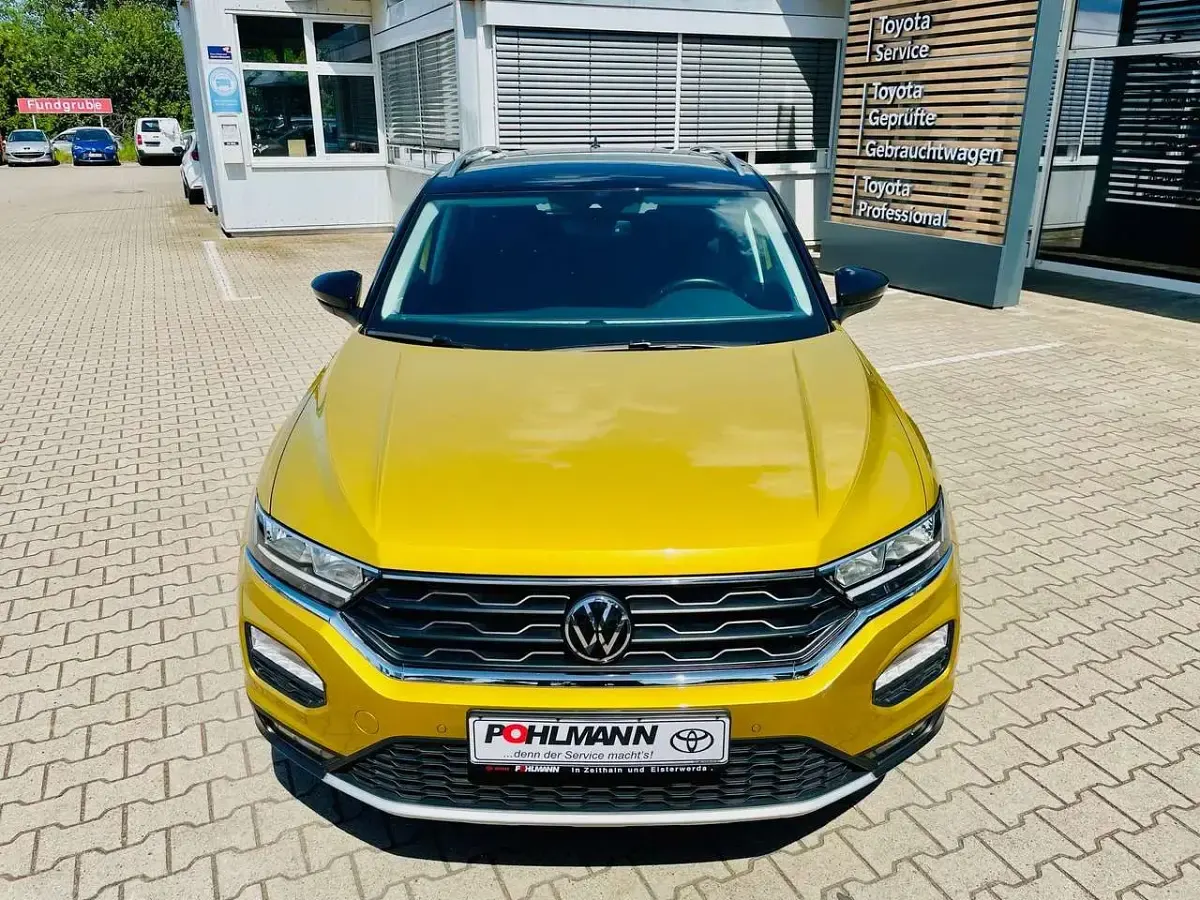 Gebraucht VW T-Roc 150 PS (110 kW) 2021 Kurkumagelb metallic SUV
