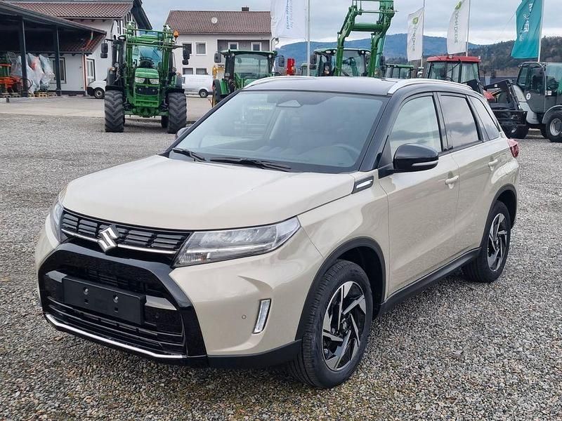 Gebraucht Suzuki Vitara Comfort+ 129 PS (94 kW) 2024 Beige SUV