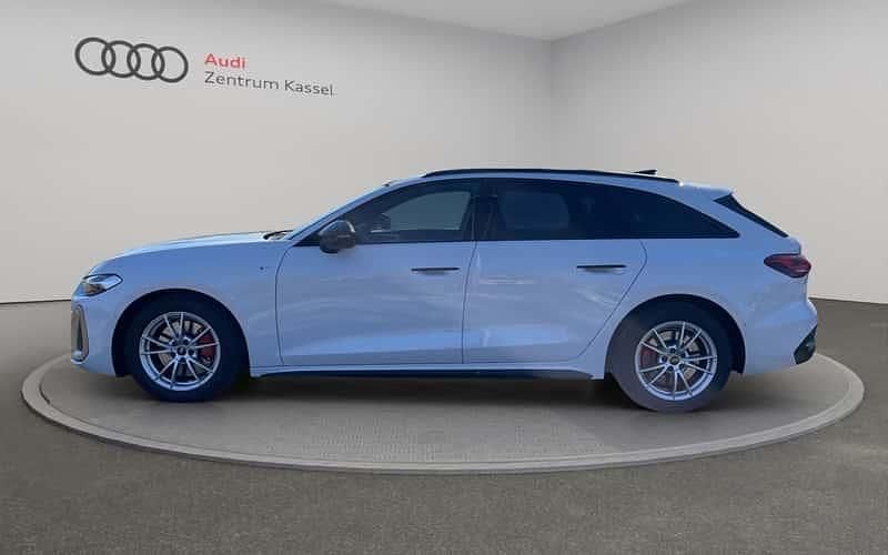 Gebraucht Audi A5 Ambiente 204 PS (150 kW) 2024 Gletscherweiß metallic Coupé