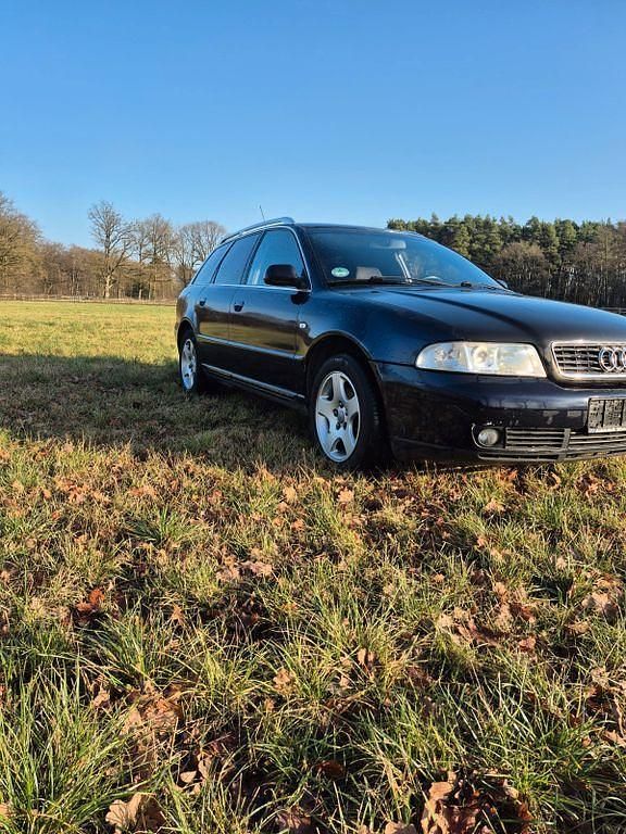 Gebraucht Audi A4 150 PS (110 kW) 2000 Violet Kombi
