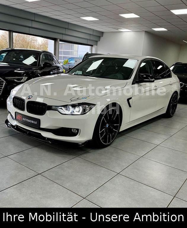 Gebraucht BMW 316 220 PS (161 kW) 2013 Weiß Limousine