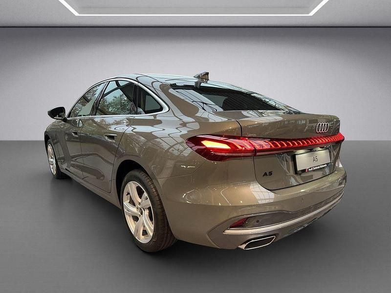 Second-hand Audi A5 Performance 150 CP (110 kW) 2024 Gri Berlinǎ