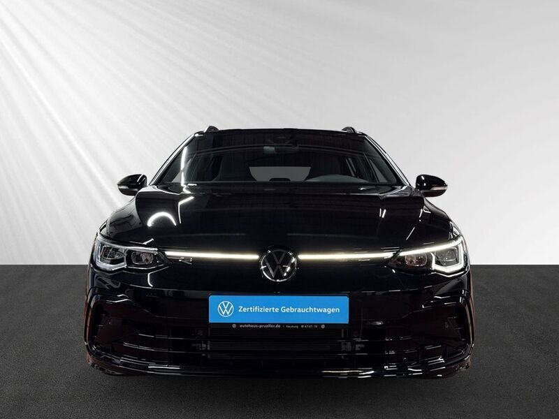 Gebraucht VW Golf VIII R-line 150 PS (110 kW) 2024 Deep black perleffekt (schwarz) Kombi