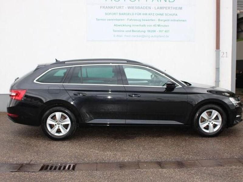 Gebraucht Skoda Superb Ambition 180 PS (132 kW) 2021 Schwarz Kombi